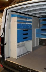 02_Syncro drawers and shelves in a van